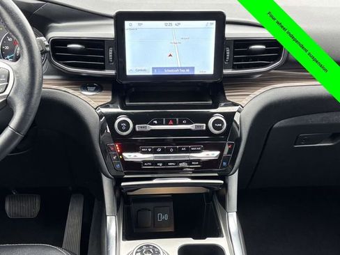 Used 2022 Ford Explorer Limited w/ Equipment Group 301A image 33
