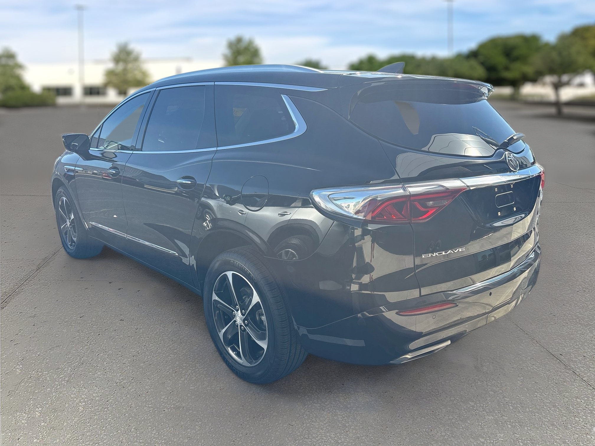 Used 2022 Buick Enclave Essence w/ Experience Buick Package FWD image 7