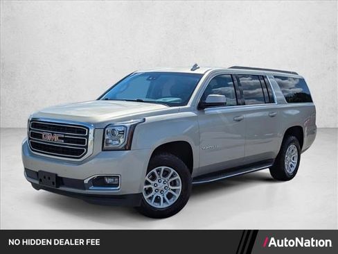 Used 2017 GMC Yukon XL SLT AWD/4WD image 1