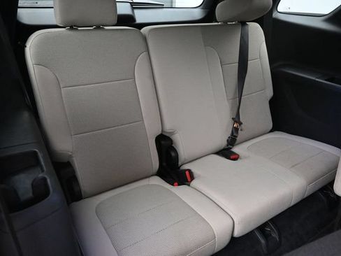 Used 2022 Chevrolet Traverse LT AWD/4WD image 14