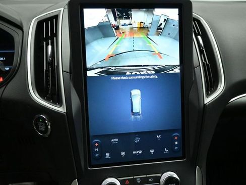 Used 2023 Ford Edge ST-Line w/ Class II Trailer Tow Package image 16