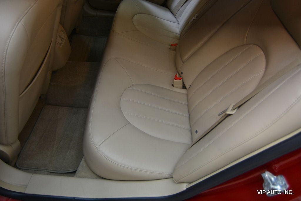 Used 2011 Buick Lucerne CXL FWD image 31