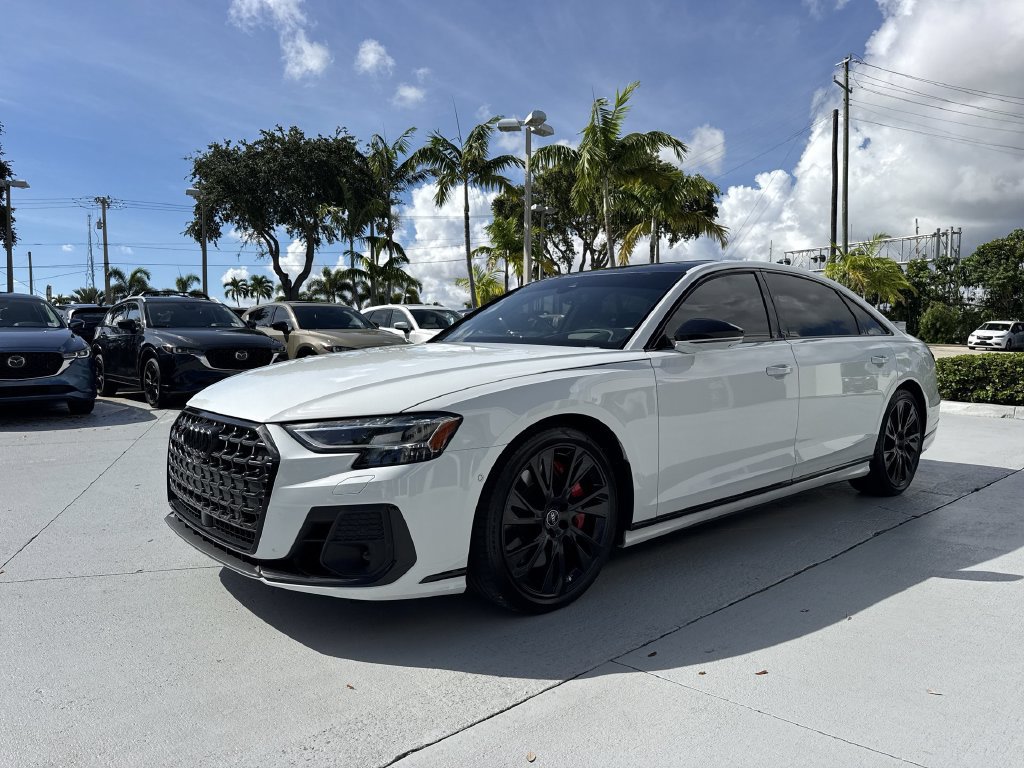 Used 2025 Audi S8 w/ Executive Package AWD/4WD image 28