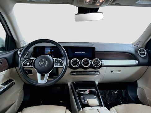 Used 2022 Mercedes-Benz GLB 250 4MATIC image 24