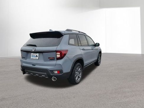 Used 2025 Honda Passport TrailSport image 10
