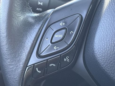 Used 2021 Toyota C-HR XLE image 33