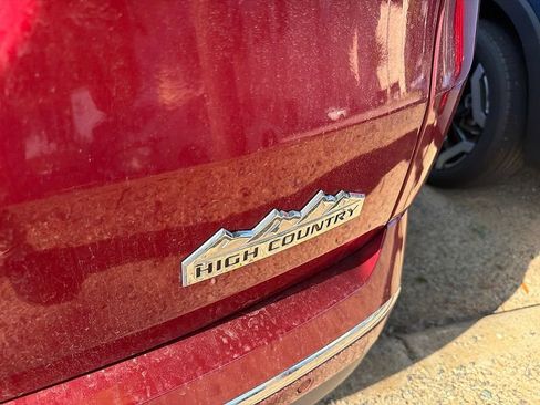 Used 2018 Chevrolet Traverse High Country AWD/4WD image 9
