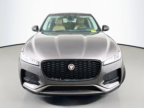 Used 2023 Jaguar F-PACE S image 2