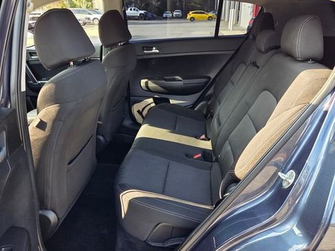 Used 2020 Kia Sportage LX image 10