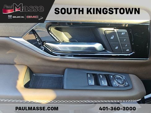 Used 2026 GMC Yukon Denali Ultimate AWD/4WD image 9