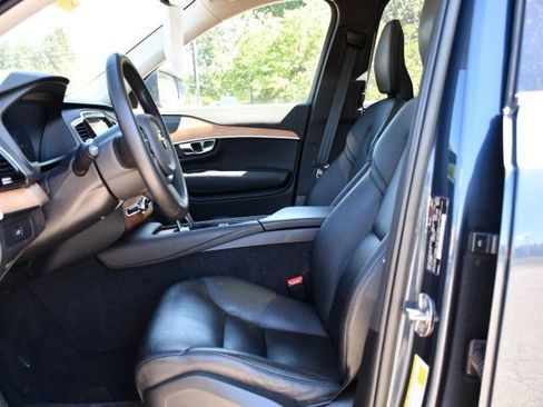 Used 2023 Volvo XC90 B6 Plus w/ Protection Package Premier AWD/4WD image 11