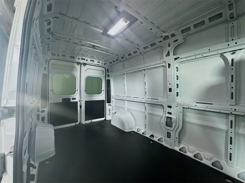 New 2025 RAM ProMaster 2500 w/ Premium Convenience Group image 23