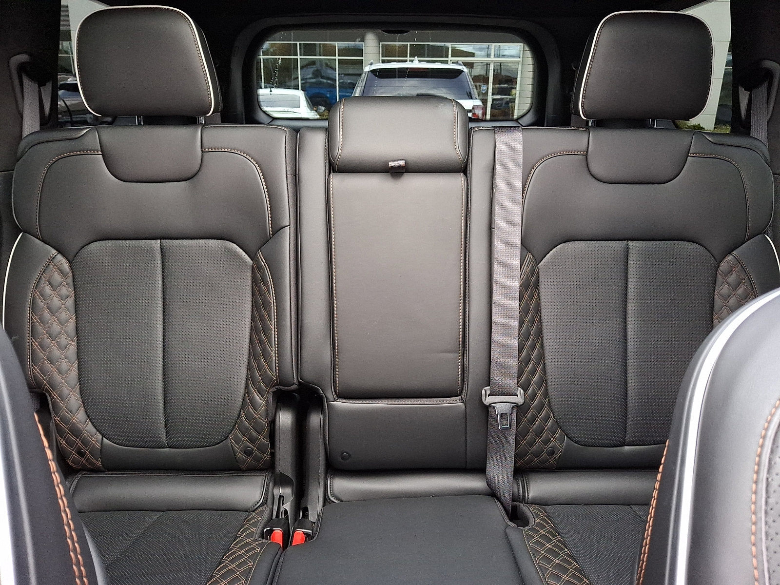 Used 2023 Jeep Grand Cherokee L Summit AWD/4WD image 18
