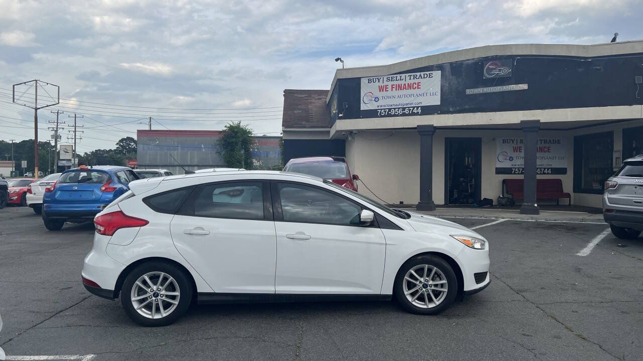 Used 2017 Ford Focus SE FWD image 8
