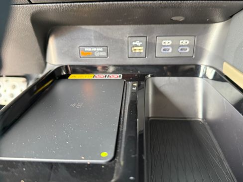 Used 2026 Toyota Camry XSE AWD/4WD image 29