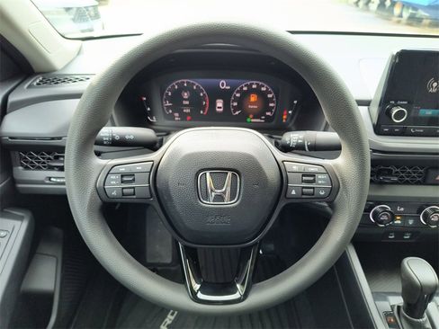 New 2025 Honda Accord LX image 7