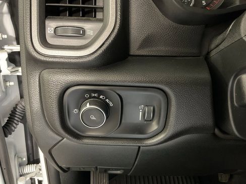 Used 2024 RAM 3500 Tradesman w/ Chrome Appearance Group image 25