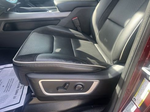 Used 2022 RAM 1500 Laramie w/ Sport Appearance Package image 12