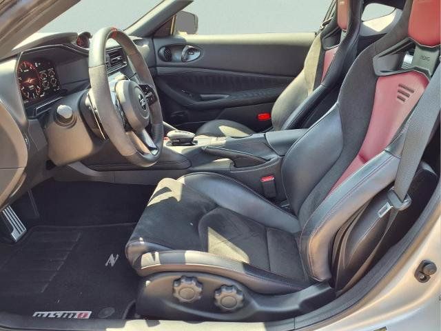 Certified 2025 Nissan Z Performance w/ Floor Mat Package RWD image 11