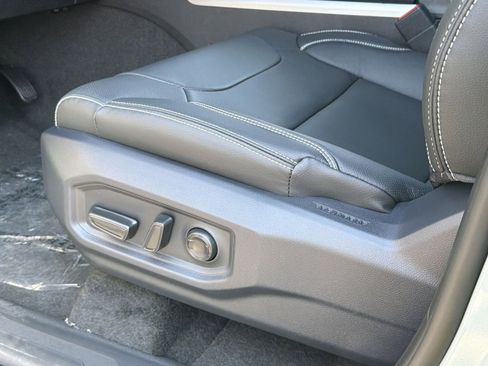 New 2026 Toyota Tundra Limited AWD/4WD image 10