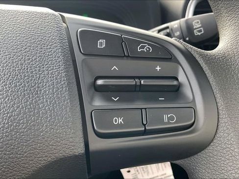 New 2026 Hyundai Venue SE image 21