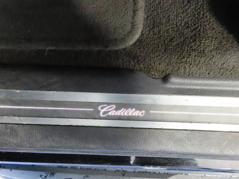 Used 2020 Cadillac Escalade Premium Luxury AWD/4WD image 18