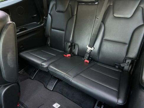 Used 2022 Kia Telluride SX w/ SX Prestige Package image 18