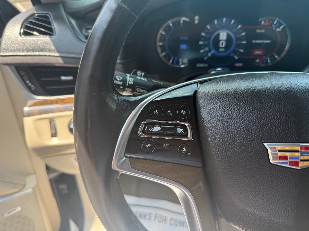 Used 2019 Cadillac Escalade Premium Luxury AWD/4WD image 22