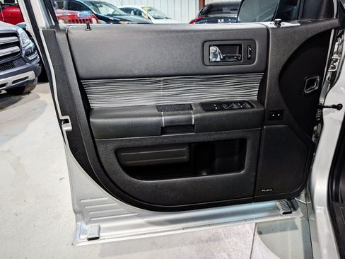 Used 2018 Ford Flex SEL w/ Equipment Group 202A FWD image 15