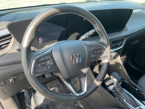 Used 2025 Buick Encore GX Preferred image 28