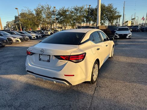 Certified 2025 Nissan Sentra S image 5