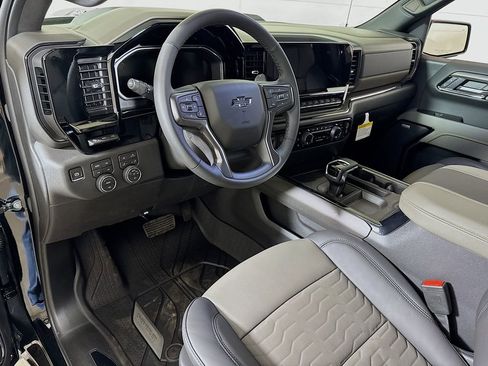 New 2026 Chevrolet Silverado 1500 ZR2 AWD/4WD image 5