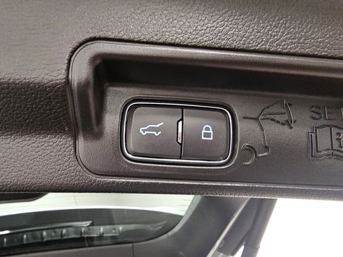 Used 2020 Ford Explorer ST w/ Premium Technology Package image 28