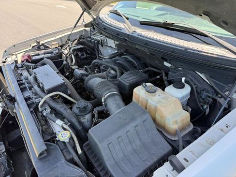 Used 2010 Ford F150 STX AWD/4WD image 19