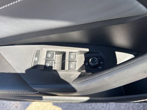 New 2026 Volkswagen Jetta SEL image 18