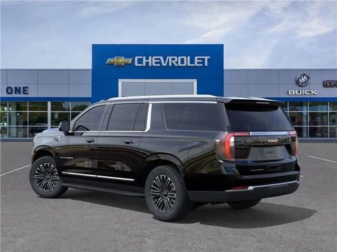 Used 2026 GMC Yukon XL Elevation w/ Elevation Premium Package AWD/4WD image 3