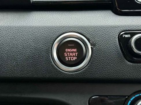 Used 2018 Kia Niro EX Premium image 20