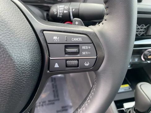 Used 2025 Honda Accord Sport image 21