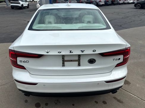 Used 2019 Volvo S60 T6 Momentum w/ Premium Package AWD/4WD image 7