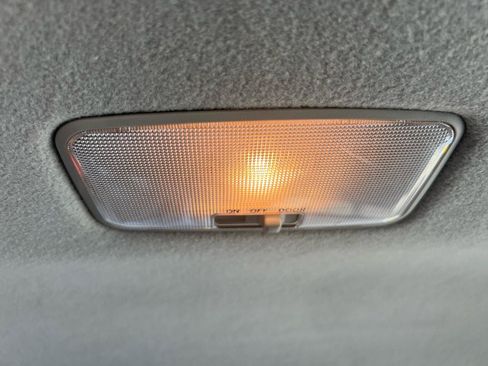 Used 2010 Toyota Corolla LE FWD image 31