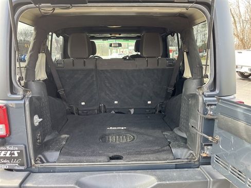 Used 2017 Jeep Wrangler Unlimited Rubicon w/ Dual Top Group image 15