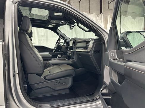 Used 2025 Ford F150 Lariat w/ Equipment Group 501A Mid image 57