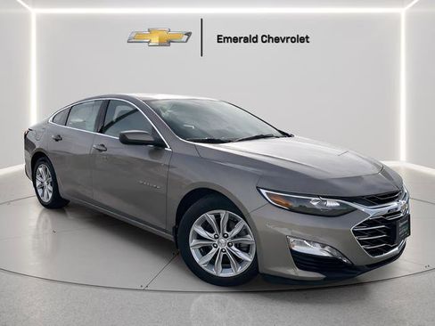 Used 2022 Chevrolet Malibu LT image 1