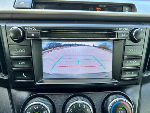 Used 2016 Toyota RAV4 LE image 21