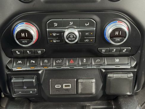 Used 2019 GMC Sierra 1500 SLT image 18