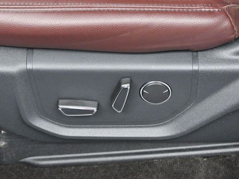 Used 2022 Ford Expedition Limited AWD/4WD image 15