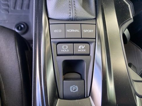 New 2025 Toyota Camry LE w/ Convenience Package image 27