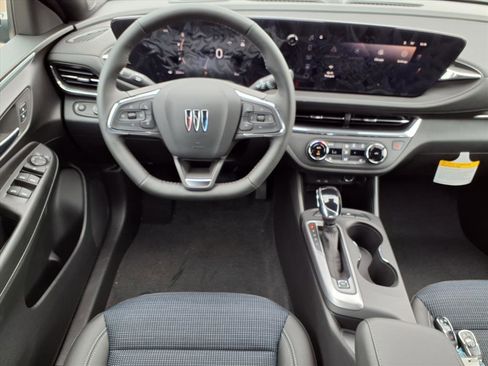 New 2026 Buick Envista Preferred w/ Convenience I Package image 2