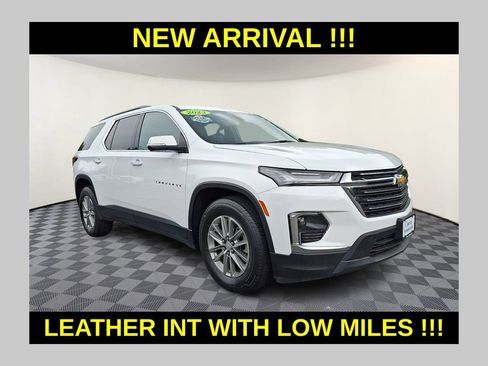 Used 2023 Chevrolet Traverse LT w/ LPO, Roadside Safety Package AWD/4WD image 1