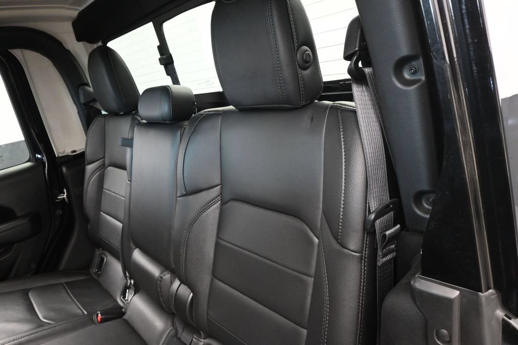 Used 2023 Jeep Gladiator Sport AWD/4WD image 30